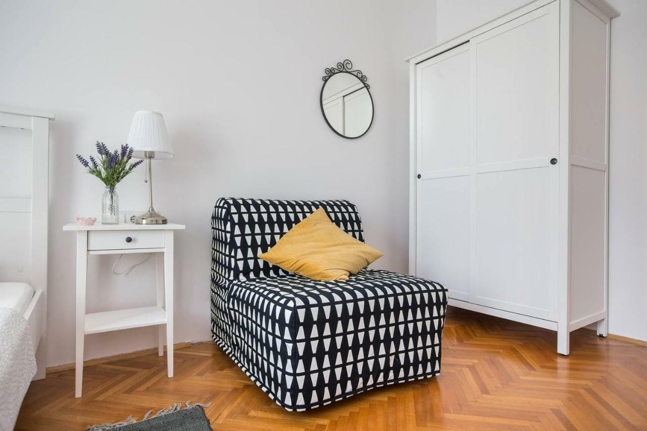 Oberiter Apartments - Center Of Zagreb, Fast Wifi, Ac, Kitchen, Parking Zewnętrze zdjęcie