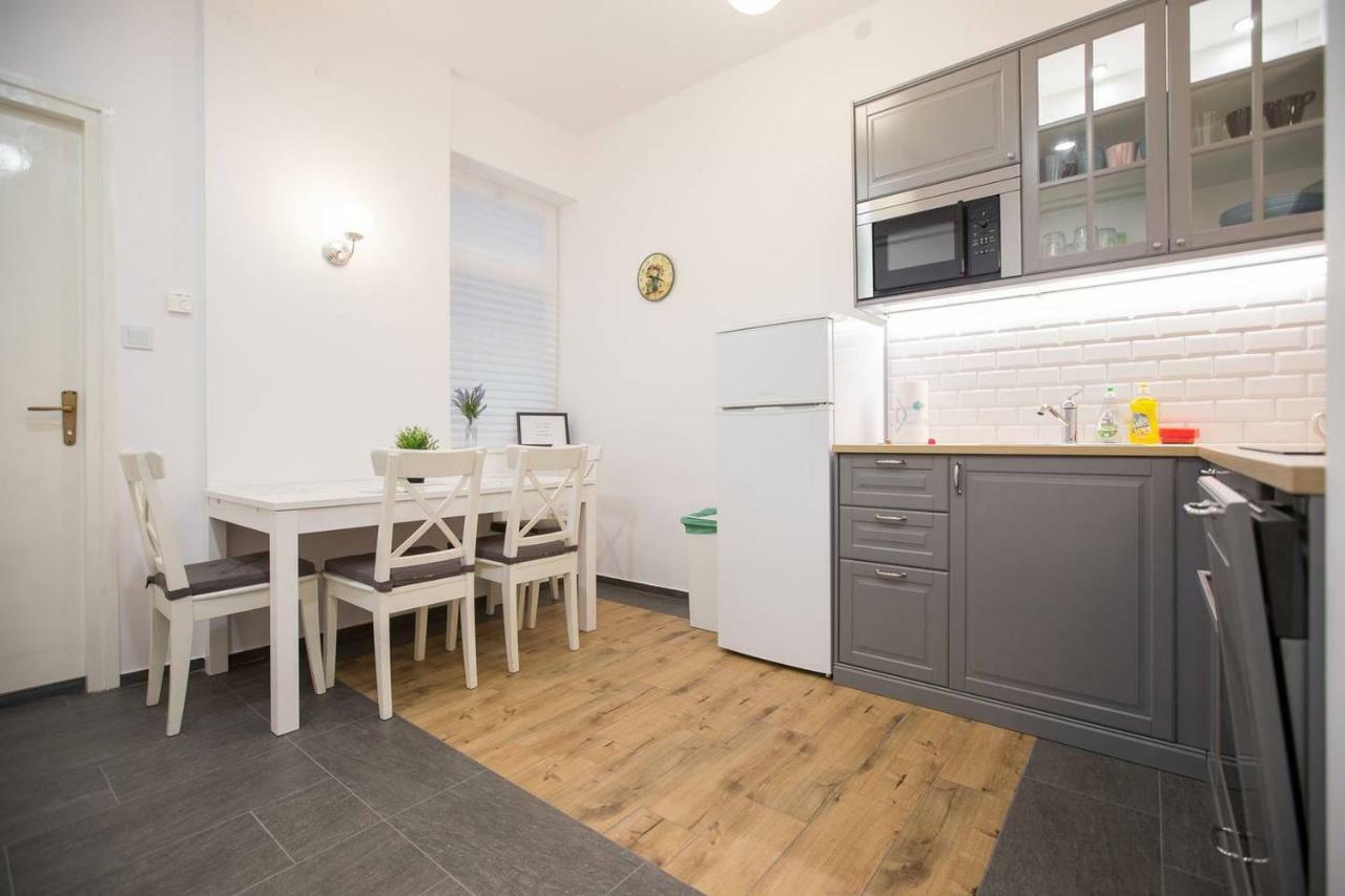 Oberiter Apartments - Center Of Zagreb, Fast Wifi, Ac, Kitchen, Parking Zewnętrze zdjęcie