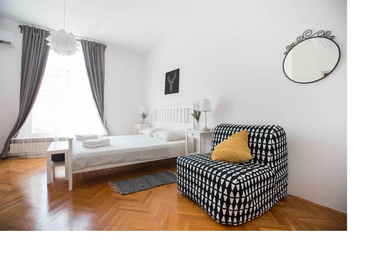 Oberiter Apartments - Center Of Zagreb, Fast Wifi, Ac, Kitchen, Parking Zewnętrze zdjęcie