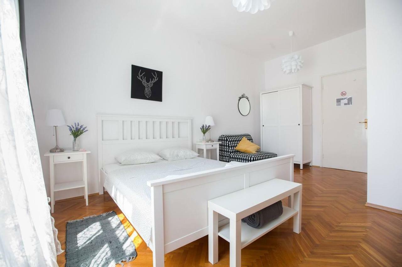 Oberiter Apartments - Center Of Zagreb, Fast Wifi, Ac, Kitchen, Parking Zewnętrze zdjęcie